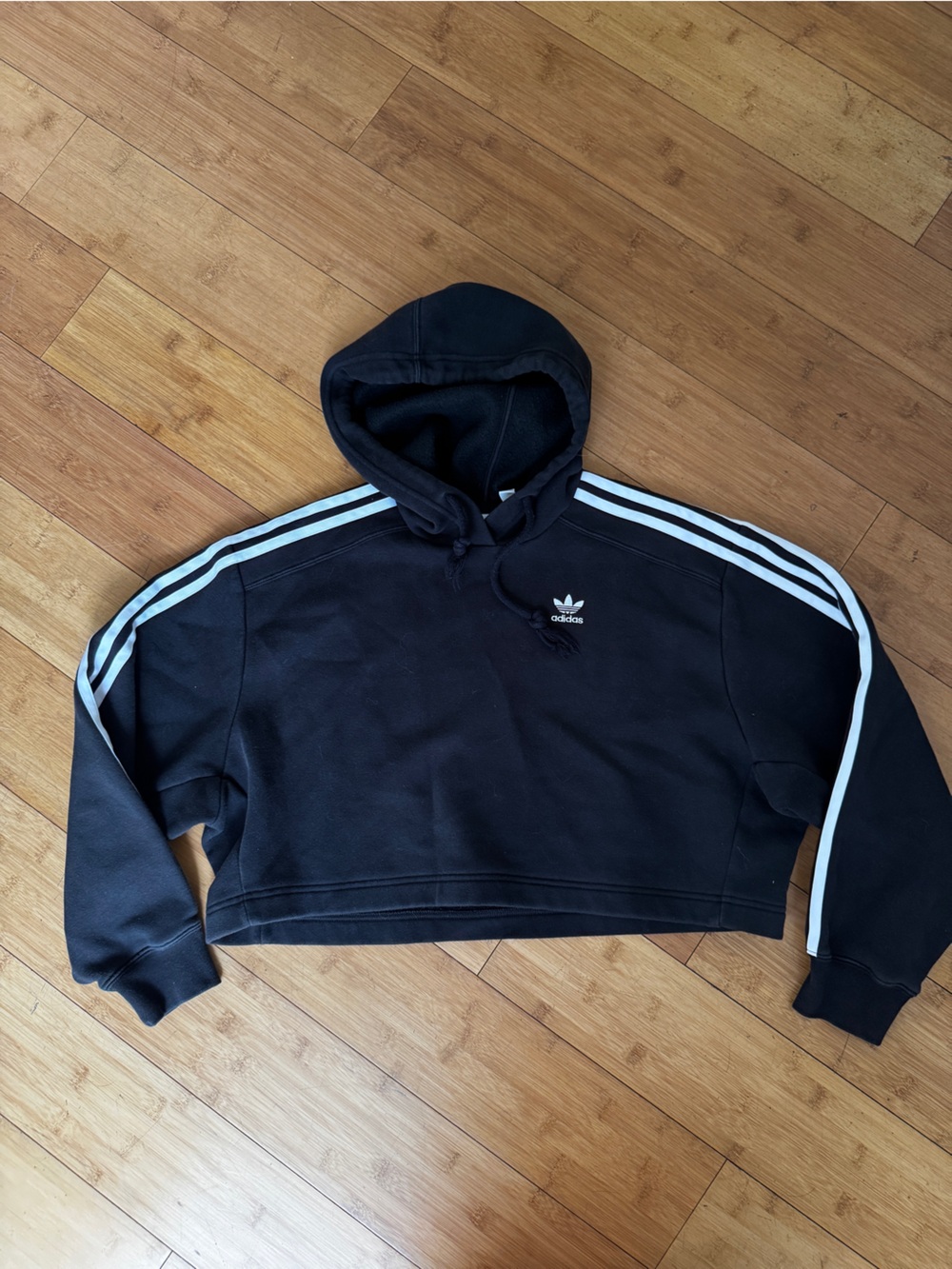 ADIDAS classic cropped oversized  black hoodie